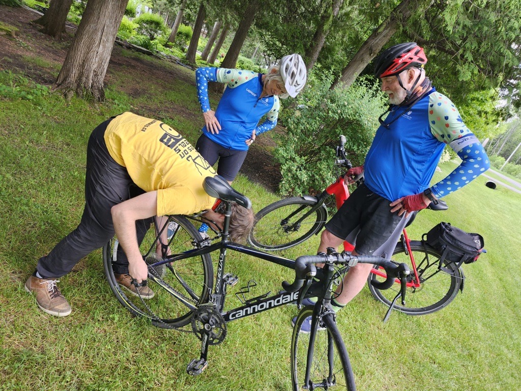 Alison Somers tire fixing